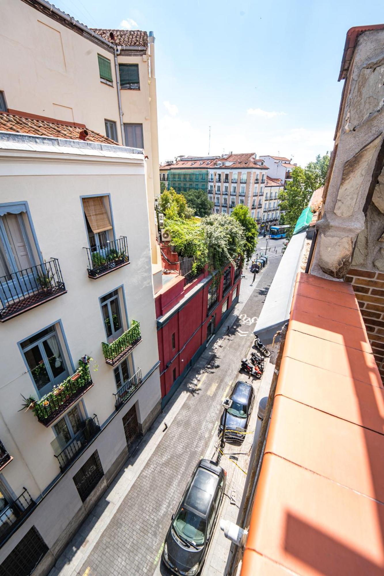 Centrico Atico En Madrid By Bebalmy Apartamento Exterior foto